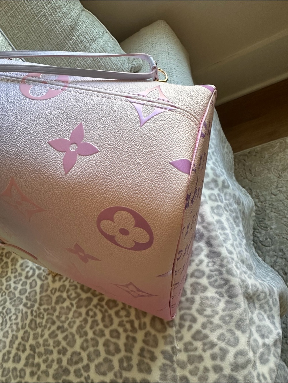 Louis Vuitton Sunrise Pastel Neverfull Tote - Picture 7 of 12